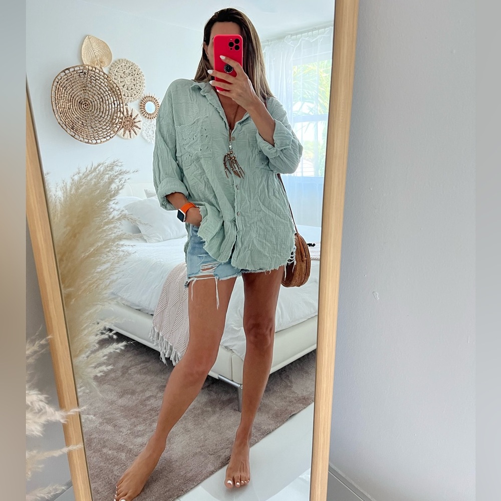 Vintage Havana Soft light mint green Shirt